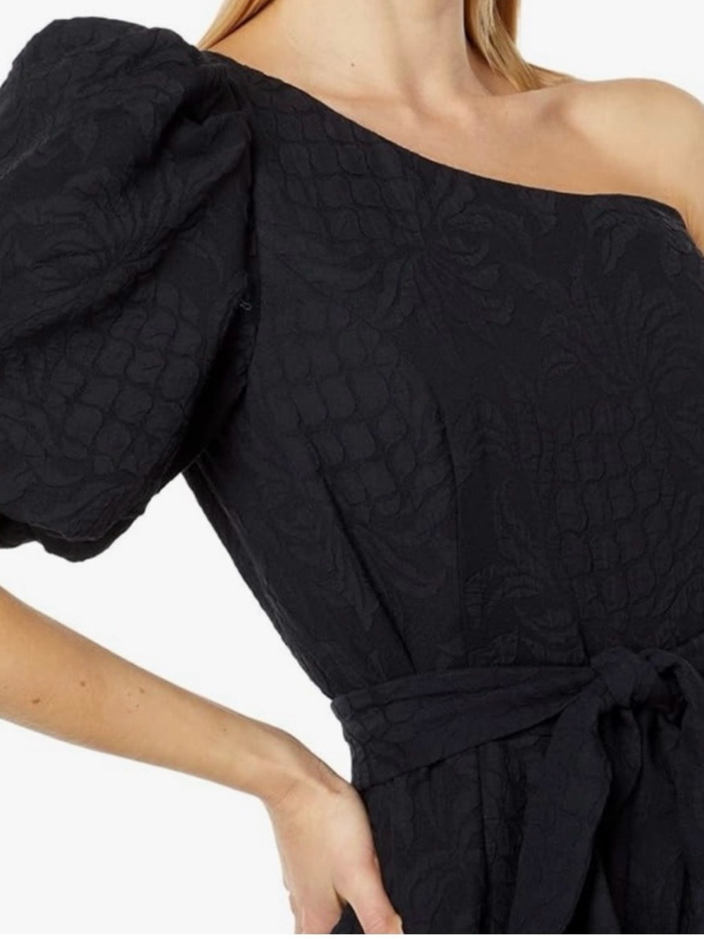 Lilly Pulitzer Black Brialyn One Shoulder Jumpsuit Size O

Smoke free home - Picture 3 of 6